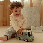 Mașină de poliție din lemn FSC cu accesorii și polițist - Little Dutch - imagine 4