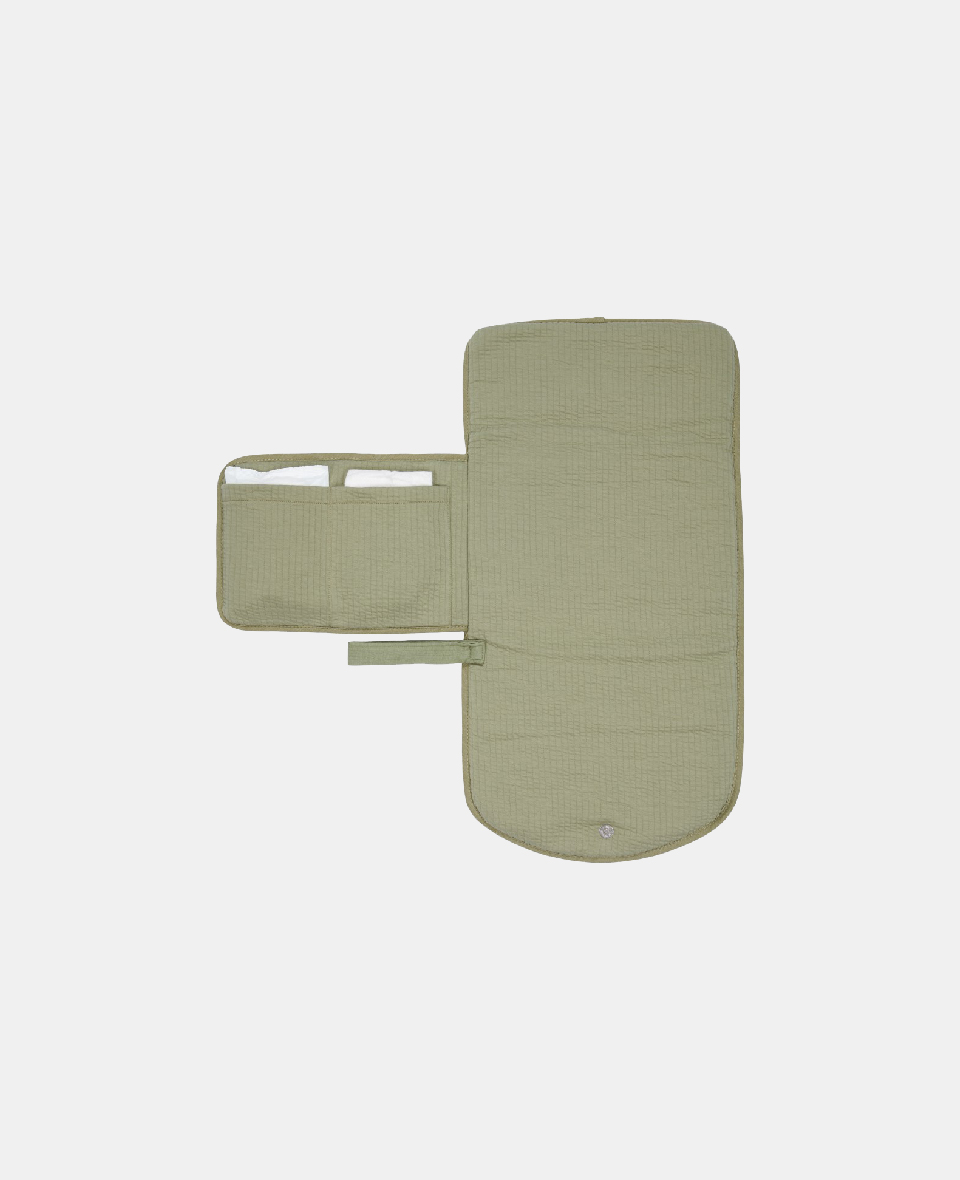 8720847023575.jpg Salteluță portabilă pentru schimbat scutece - Pure Olive - Little Dutch - imagine 1