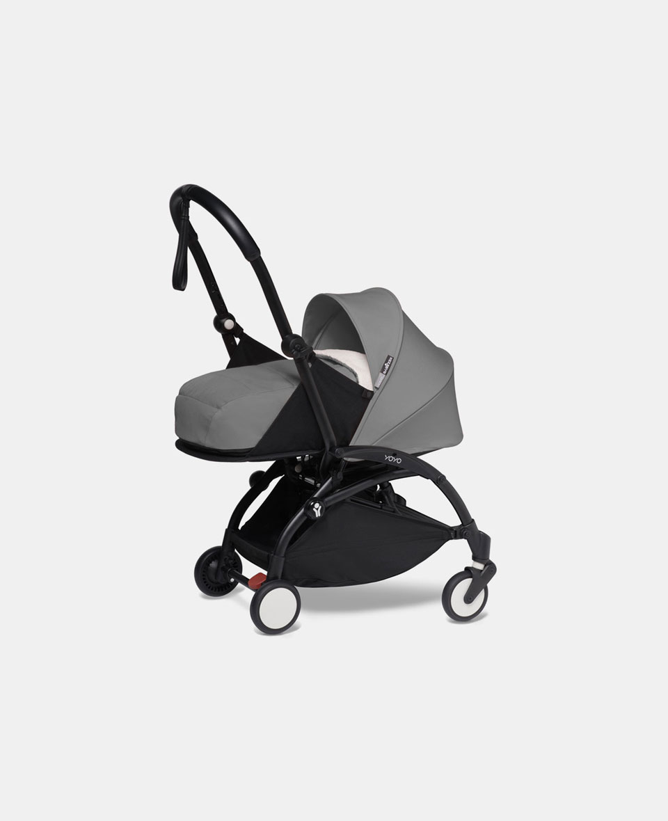 Babyzen_yoyo_0plus_grey_01_main-1-1.jpg Babyzen YOYO² pentru nou născuți cu cadru negru și pachet 0+ grey - imagine 1